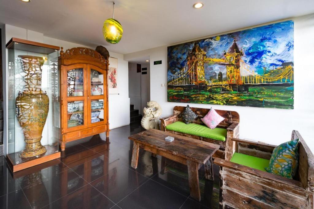 Hadi Poetra Hotel Kuta  Exterior photo
