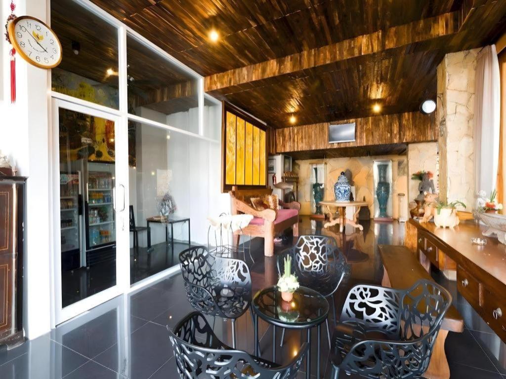 Hadi Poetra Hotel Kuta  Exterior photo