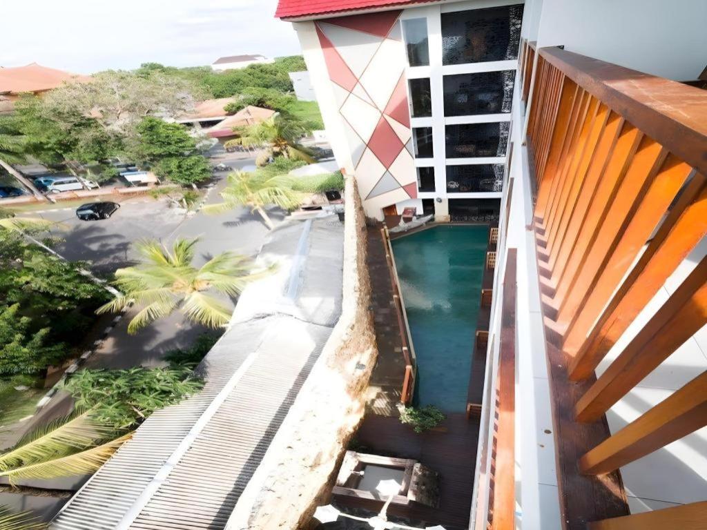 Hadi Poetra Hotel Kuta  Exterior photo