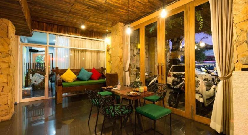 Hadi Poetra Hotel Kuta  Exterior photo